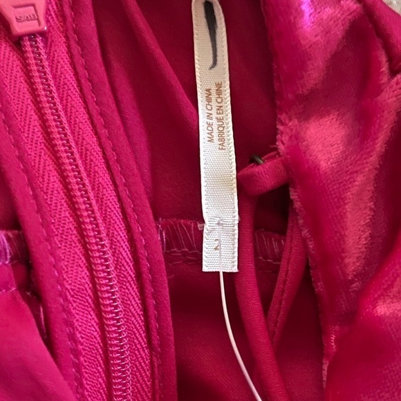 Free People Bright Pink Satin Romper Size 2 Barbiecore V Neck Party - Picture 11 of 11